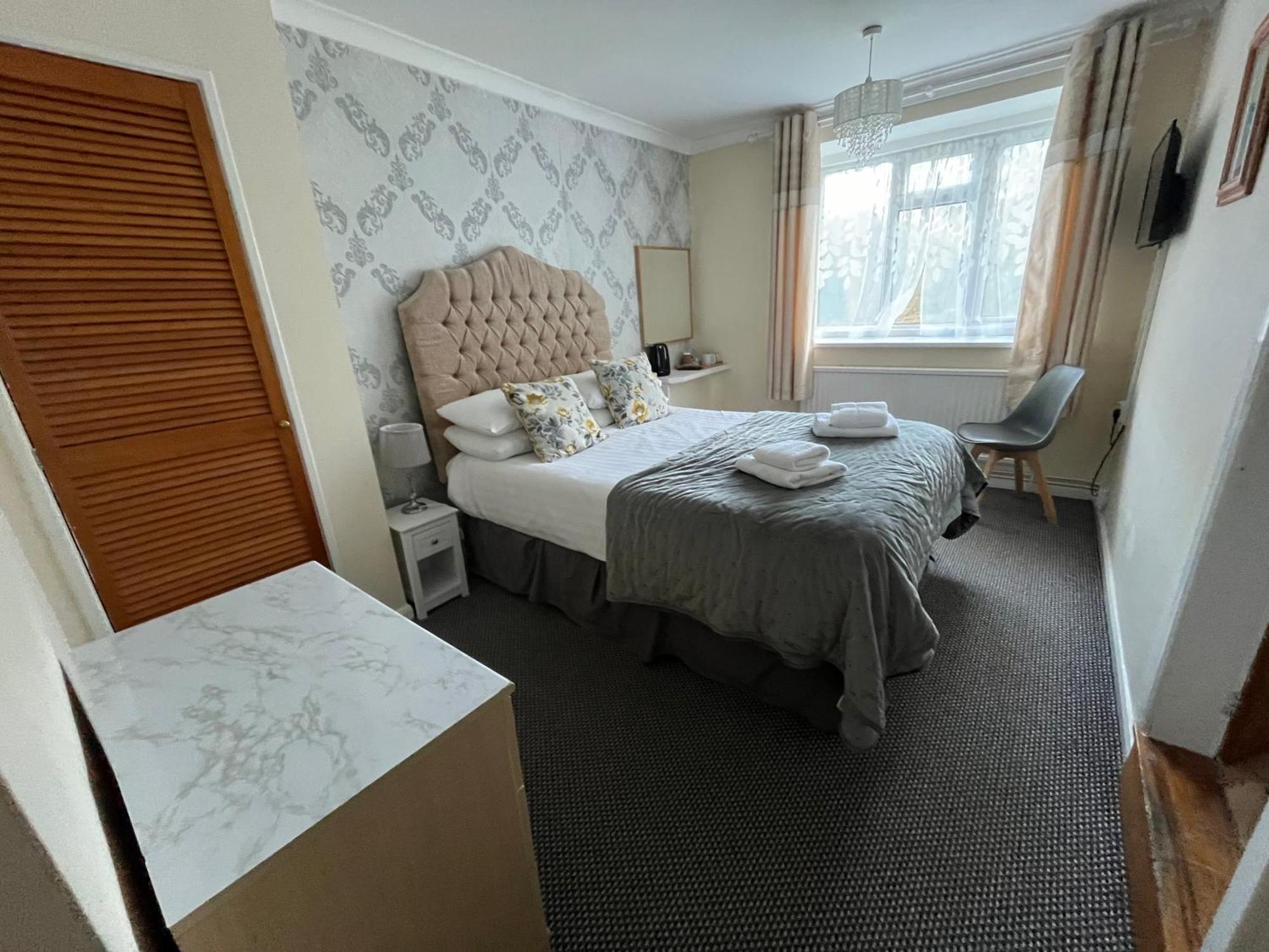 The Paddocks Hotel Симъндс Ят Екстериор снимка